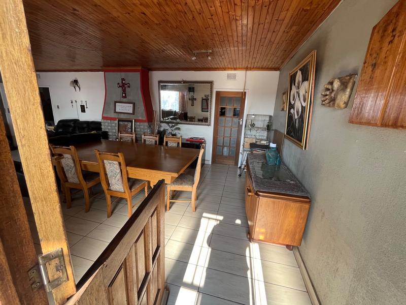 5 Bedroom Property for Sale in Dalpark Gauteng