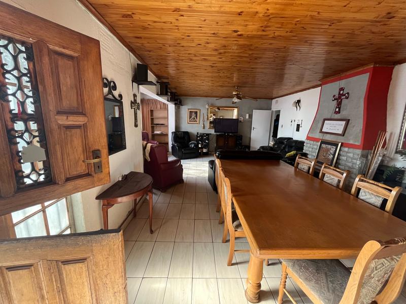 5 Bedroom Property for Sale in Dalpark Gauteng