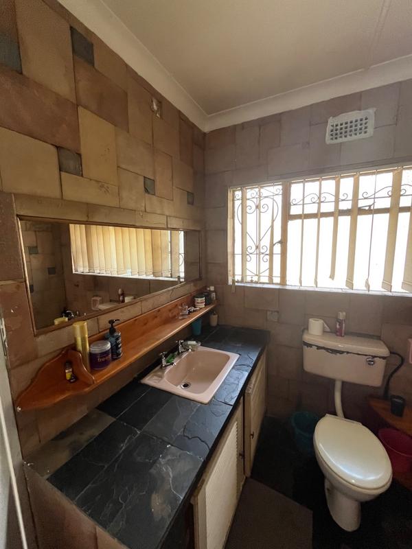 5 Bedroom Property for Sale in Dalpark Gauteng