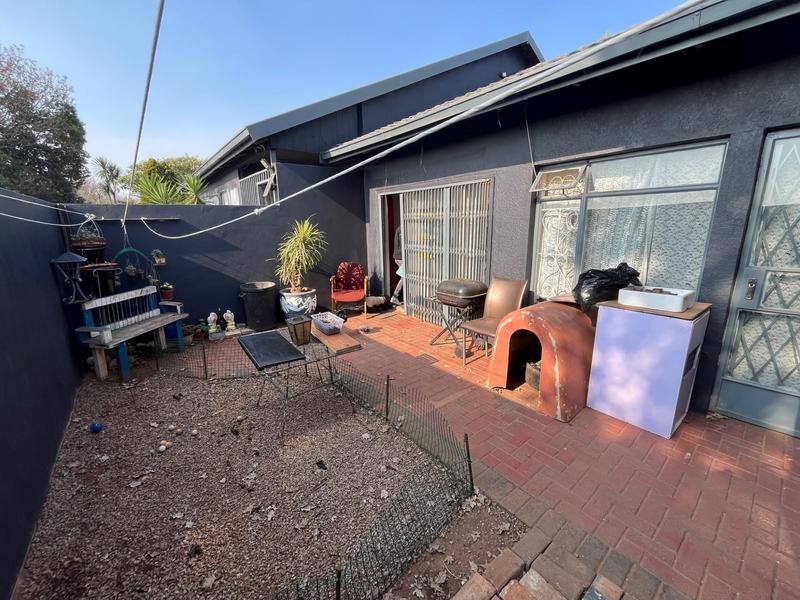 5 Bedroom Property for Sale in Dalpark Gauteng