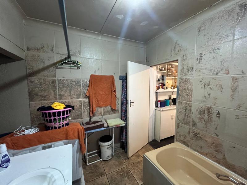 5 Bedroom Property for Sale in Dalpark Gauteng