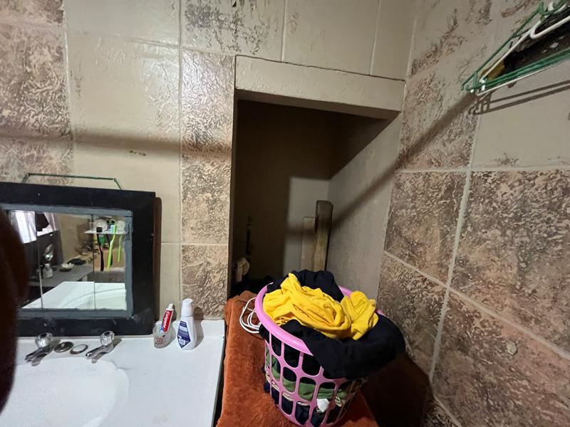 5 Bedroom Property for Sale in Dalpark Gauteng