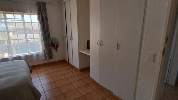 3 Bedroom Property for Sale in Glen Marais Gauteng