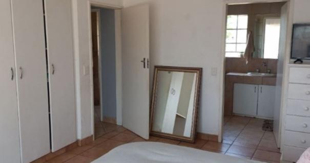3 Bedroom Property for Sale in Glen Marais Gauteng
