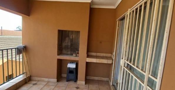 3 Bedroom Property for Sale in Glen Marais Gauteng