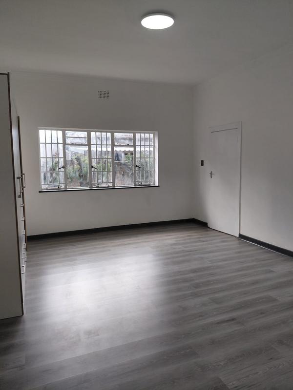3 Bedroom Property for Sale in Greenside Gauteng