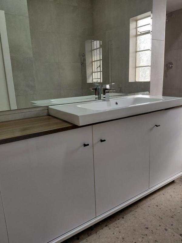 3 Bedroom Property for Sale in Greenside Gauteng
