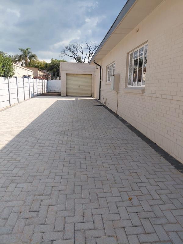 3 Bedroom Property for Sale in Greenside Gauteng