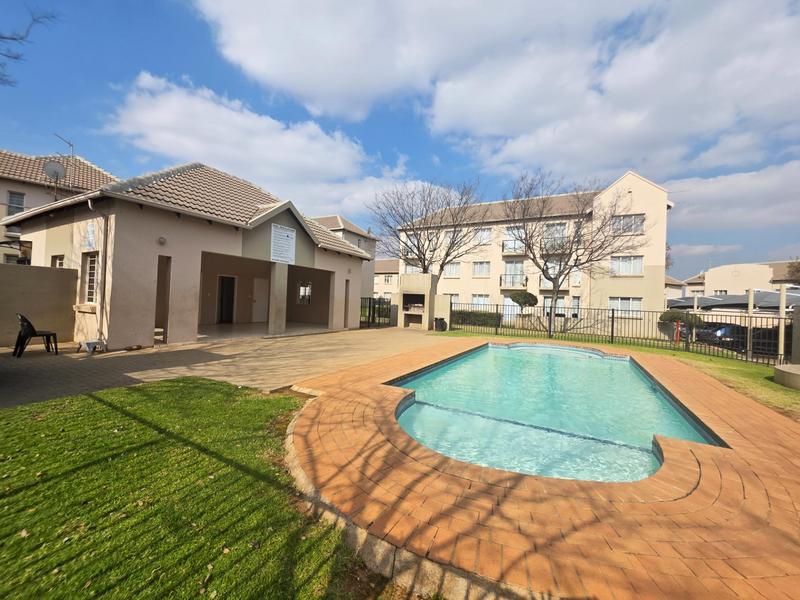 2 Bedroom Property for Sale in Klippoortjie Gauteng