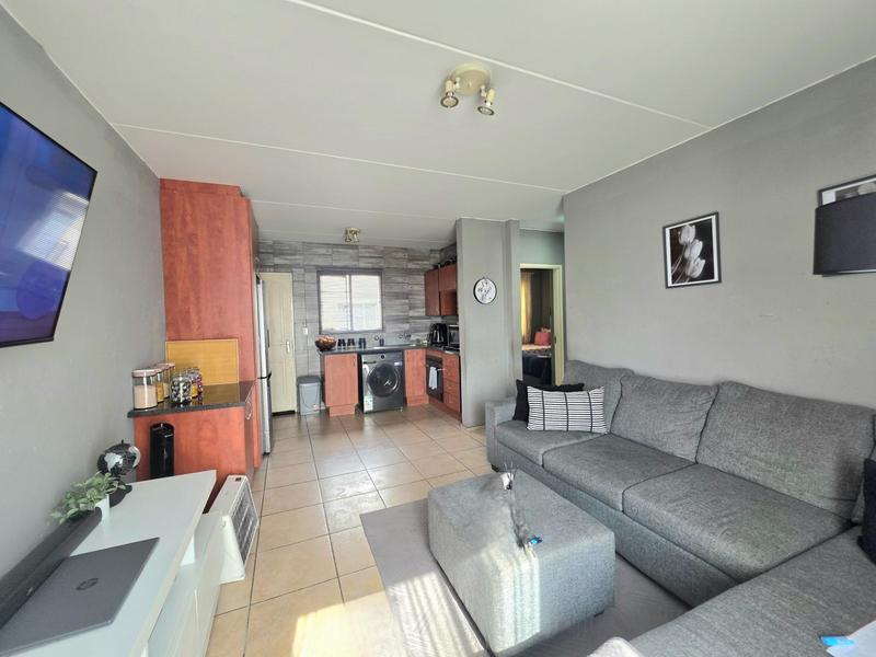 2 Bedroom Property for Sale in Klippoortjie Gauteng