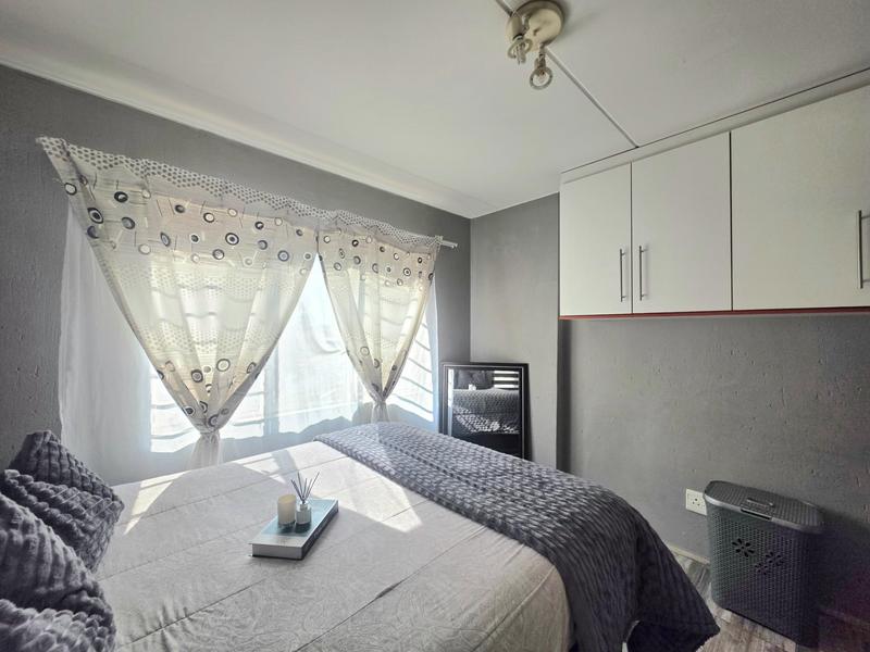 2 Bedroom Property for Sale in Klippoortjie Gauteng