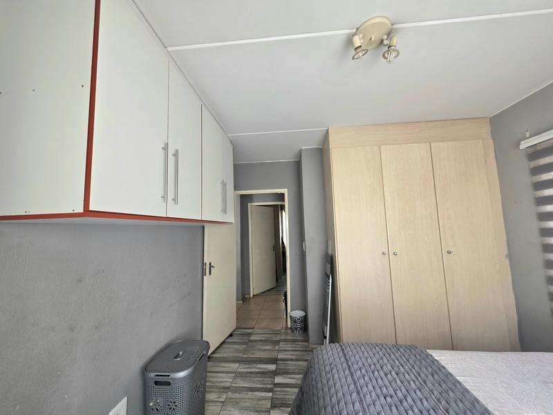2 Bedroom Property for Sale in Klippoortjie Gauteng