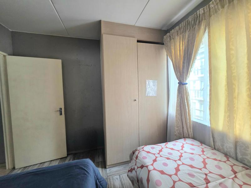 2 Bedroom Property for Sale in Klippoortjie Gauteng