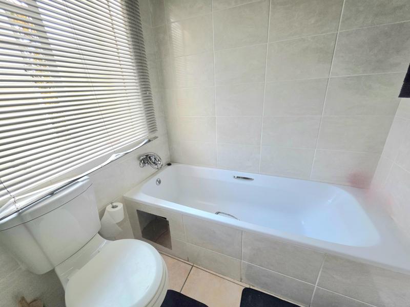 2 Bedroom Property for Sale in Klippoortjie Gauteng
