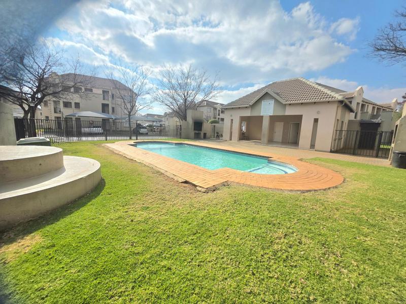 2 Bedroom Property for Sale in Klippoortjie Gauteng