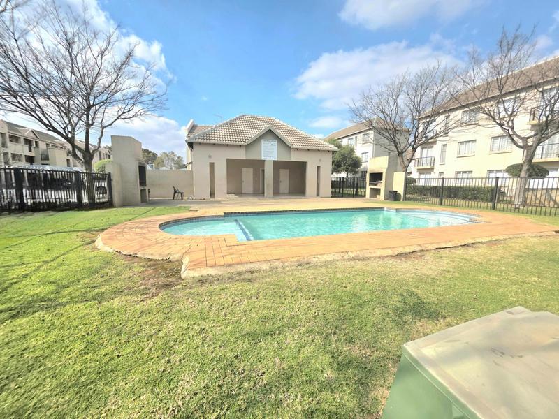 2 Bedroom Property for Sale in Klippoortjie Gauteng