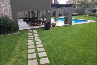 To Let 1 Bedroom Property for Rent in Sunninghill Gauteng