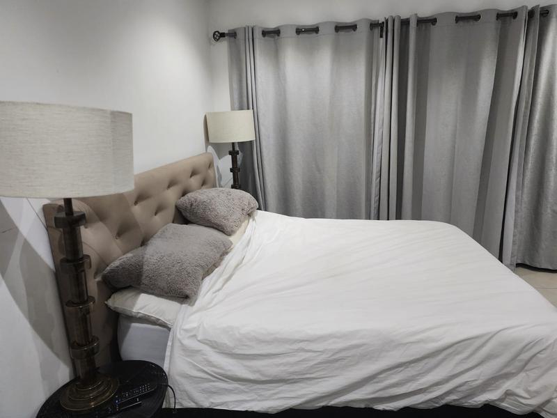 To Let 1 Bedroom Property for Rent in Sunninghill Gauteng