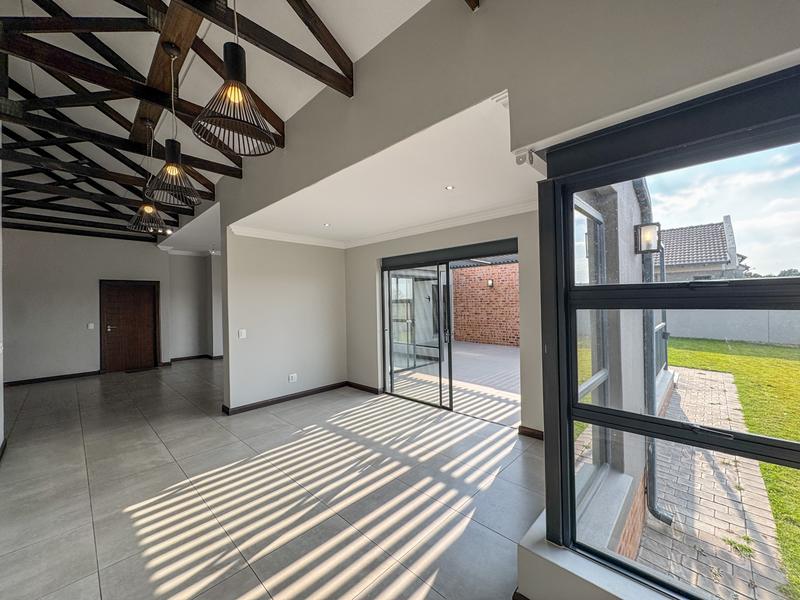 3 Bedroom Property for Sale in Midstream Estate Gauteng