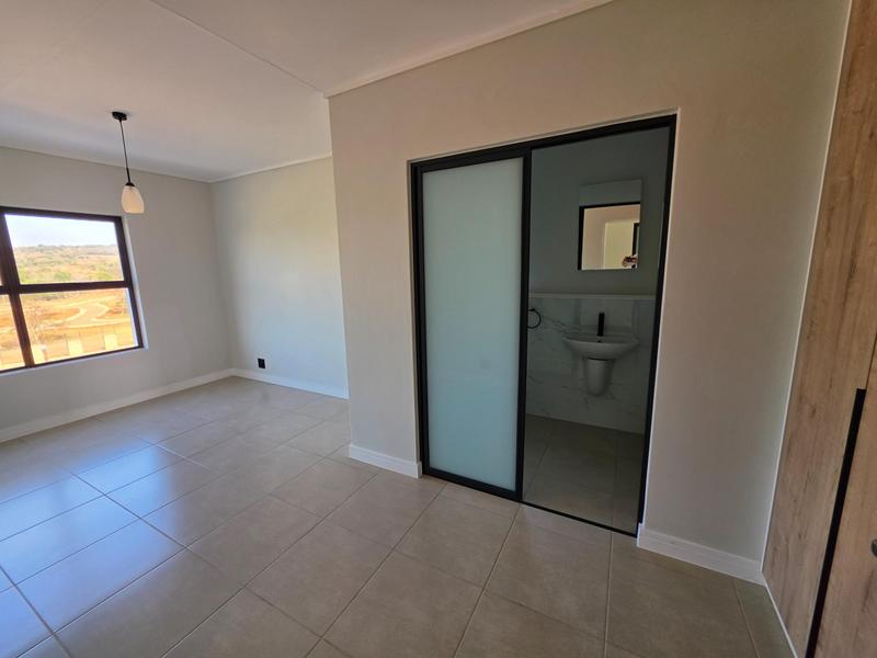 3 Bedroom Property for Sale in Mooikloof Gauteng