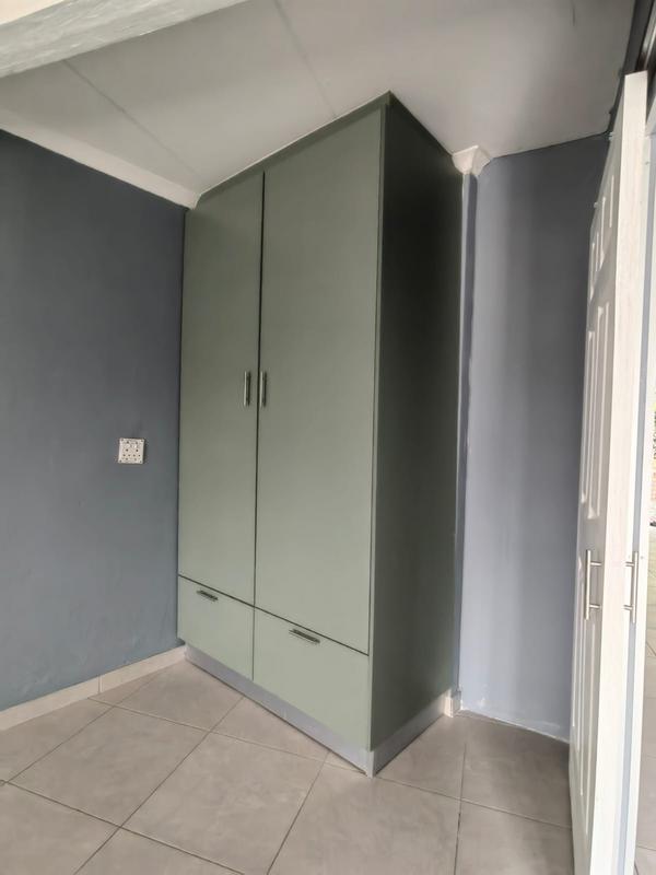 To Let 1 Bedroom Property for Rent in Isandovale Gauteng