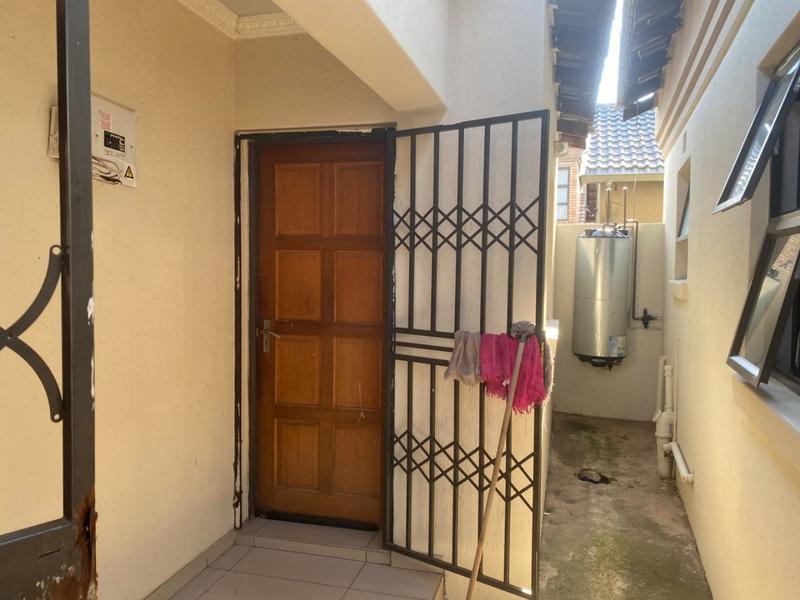 3 Bedroom Property for Sale in Meadowlands Gauteng