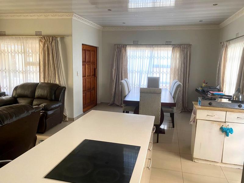 3 Bedroom Property for Sale in Meadowlands Gauteng