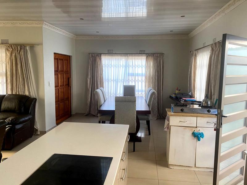 3 Bedroom Property for Sale in Meadowlands Gauteng