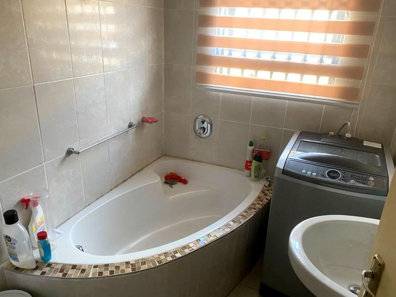 3 Bedroom Property for Sale in Meadowlands Gauteng