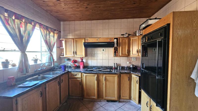 4 Bedroom Property for Sale in Mulbarton Gauteng