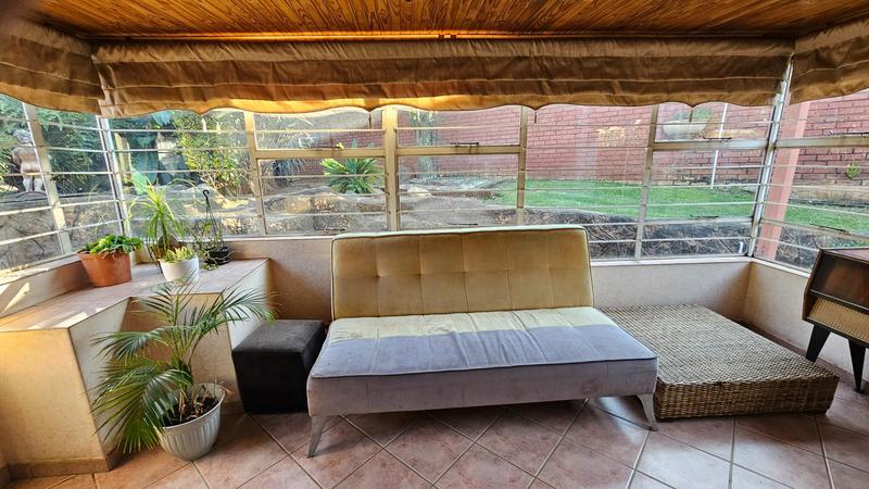 4 Bedroom Property for Sale in Mulbarton Gauteng