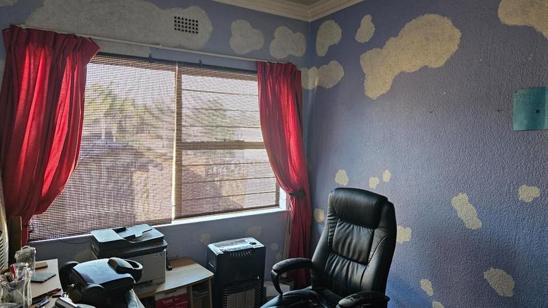 4 Bedroom Property for Sale in Mulbarton Gauteng