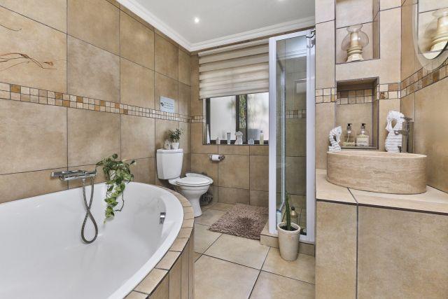 3 Bedroom Property for Sale in Barbeque Downs Gauteng