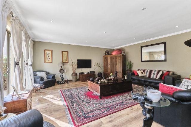 3 Bedroom Property for Sale in Barbeque Downs Gauteng