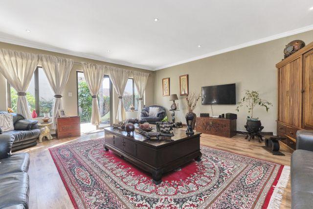 3 Bedroom Property for Sale in Barbeque Downs Gauteng
