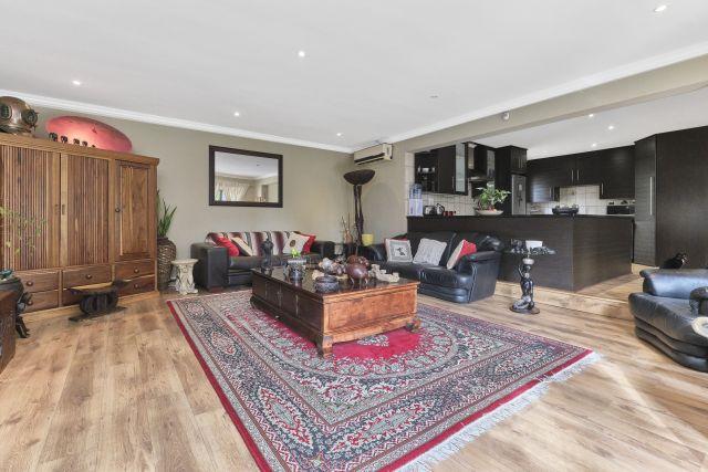 3 Bedroom Property for Sale in Barbeque Downs Gauteng