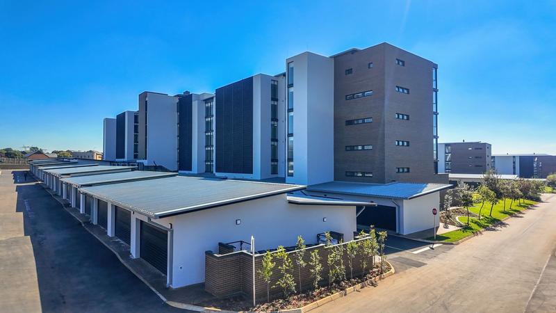 To Let 3 Bedroom Property for Rent in Midfield Estate Gauteng