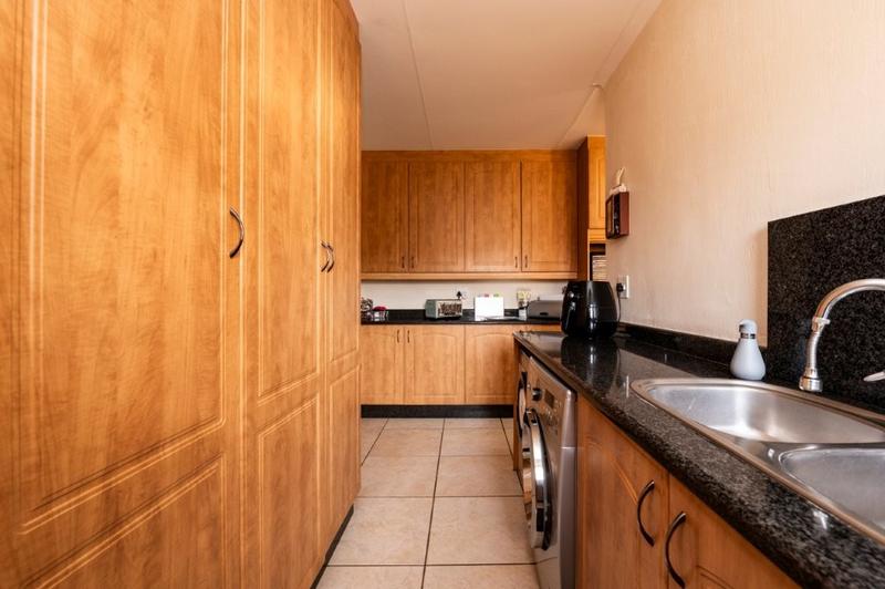 4 Bedroom Property for Sale in Glenvista Gauteng