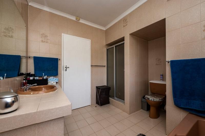 4 Bedroom Property for Sale in Glenvista Gauteng