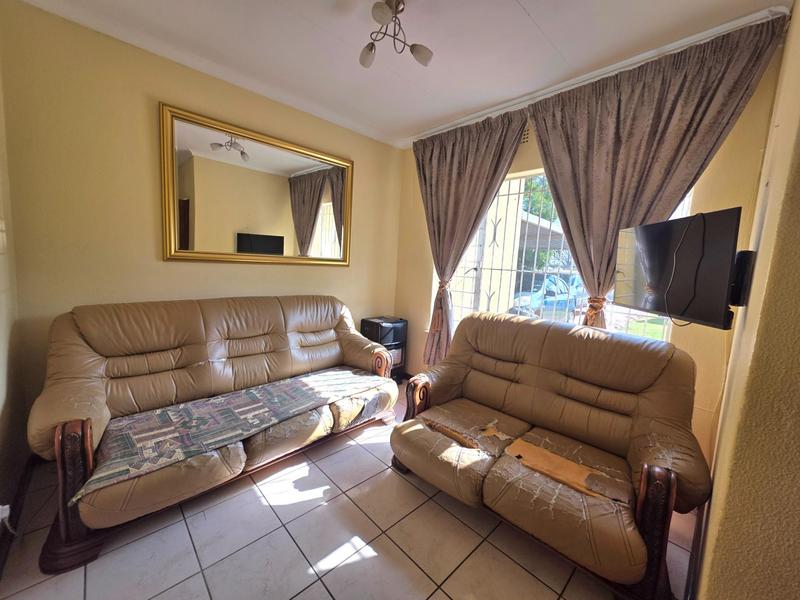 3 Bedroom Property for Sale in Dawn Park Gauteng