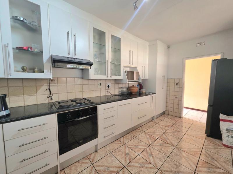 3 Bedroom Property for Sale in Dawn Park Gauteng
