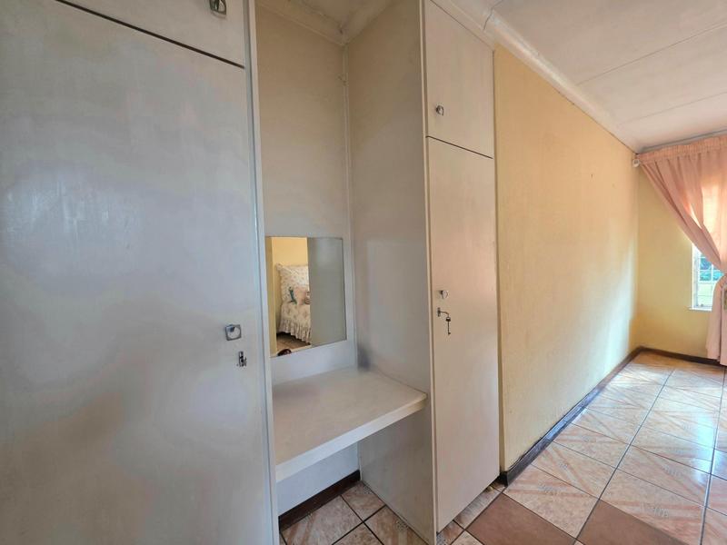 3 Bedroom Property for Sale in Dawn Park Gauteng