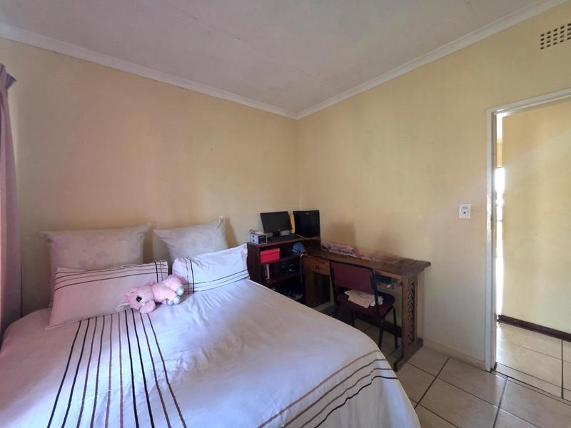 3 Bedroom Property for Sale in Dawn Park Gauteng