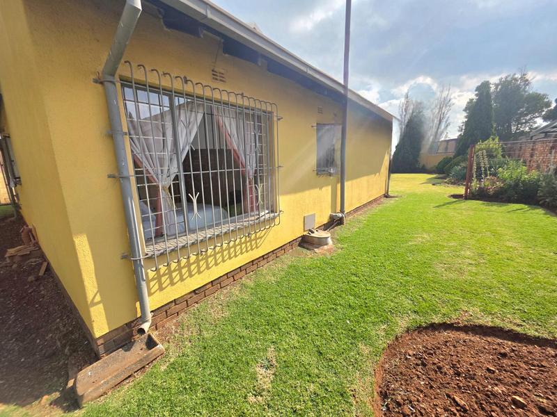 3 Bedroom Property for Sale in Dawn Park Gauteng