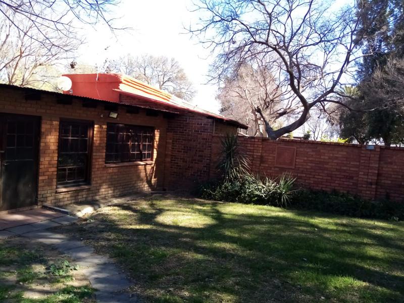 10 Bedroom Property for Sale in Knopjeslaagte Gauteng