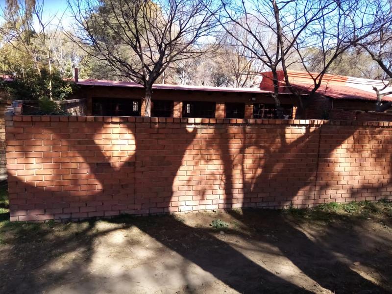 10 Bedroom Property for Sale in Knopjeslaagte Gauteng