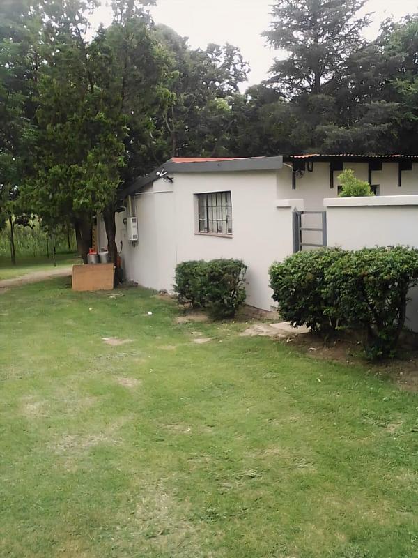 10 Bedroom Property for Sale in Knopjeslaagte Gauteng