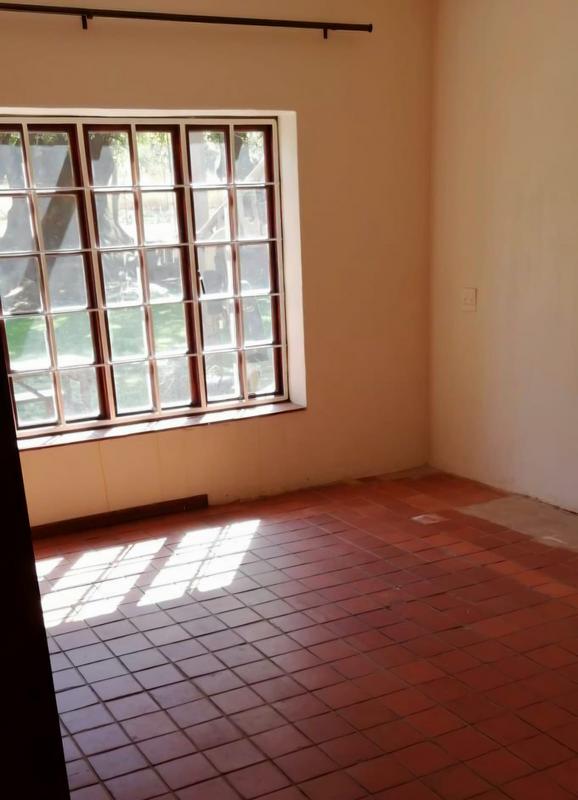 10 Bedroom Property for Sale in Knopjeslaagte Gauteng