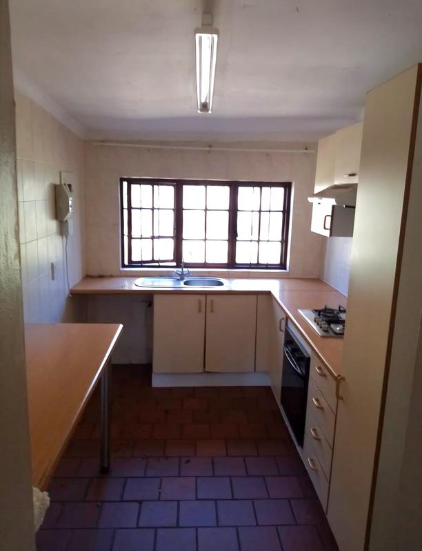 10 Bedroom Property for Sale in Knopjeslaagte Gauteng