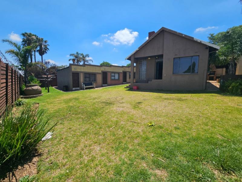 8 Bedroom Property for Sale in Kempton Park Ext 5 Gauteng